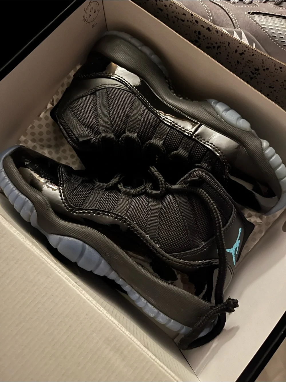 Jordan Kids' Retro 11 Sneakers in Black and Gamma Blue